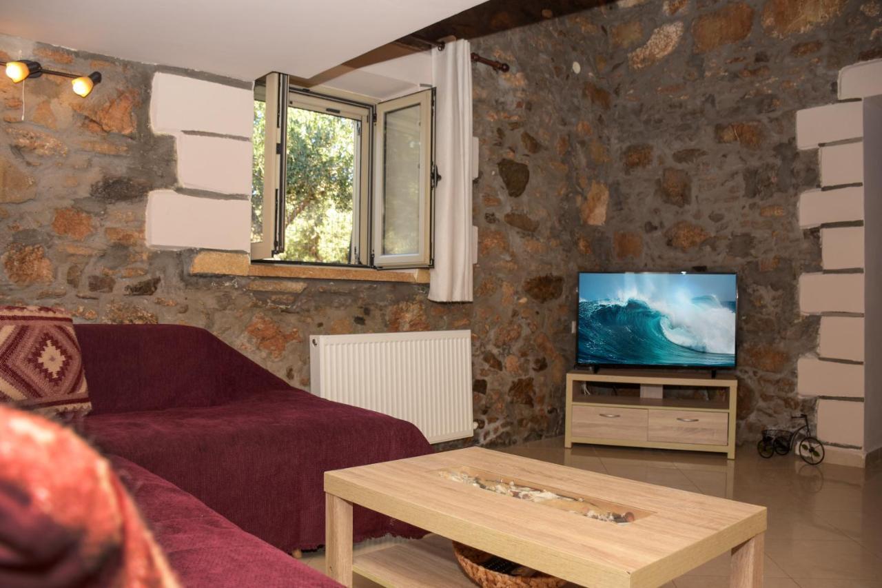 Pause Serenity House Into Olive Groves Villa Agios Fotios Ngoại thất bức ảnh